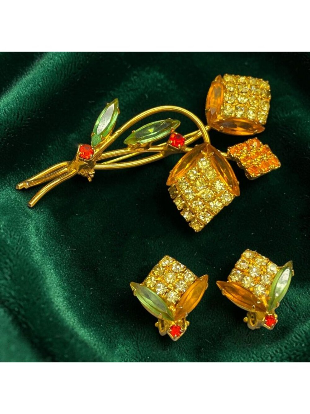 Vintage Floral Glass Rhinestone Brooch Clip-On Earrings Set Gold Tone Orange